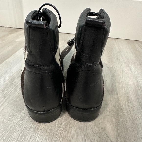 Stuart Weitzman Spanish Crafted Cowhide Lace-Up Ankle Boots Ladies Size 4W - Picture 2 of 13